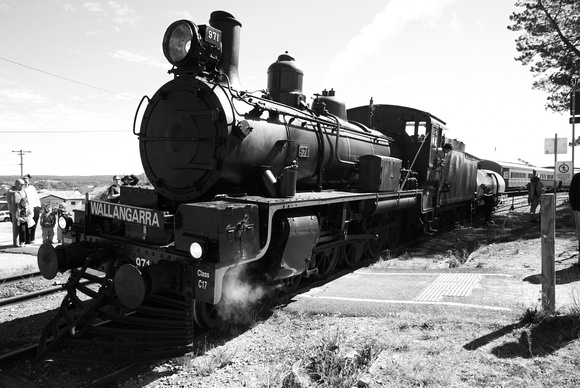 971 Taking on water at Stanthorpe Station